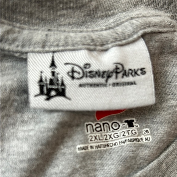 Disney Gray Tee with Monorail and the Spanish monorail warning, XXL, EUC - Picture 3 of 4